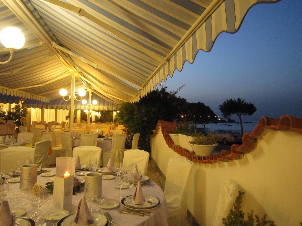 Hotel Ristorante La Tartaruga Capo dʼOrlando Zewnętrze zdjęcie